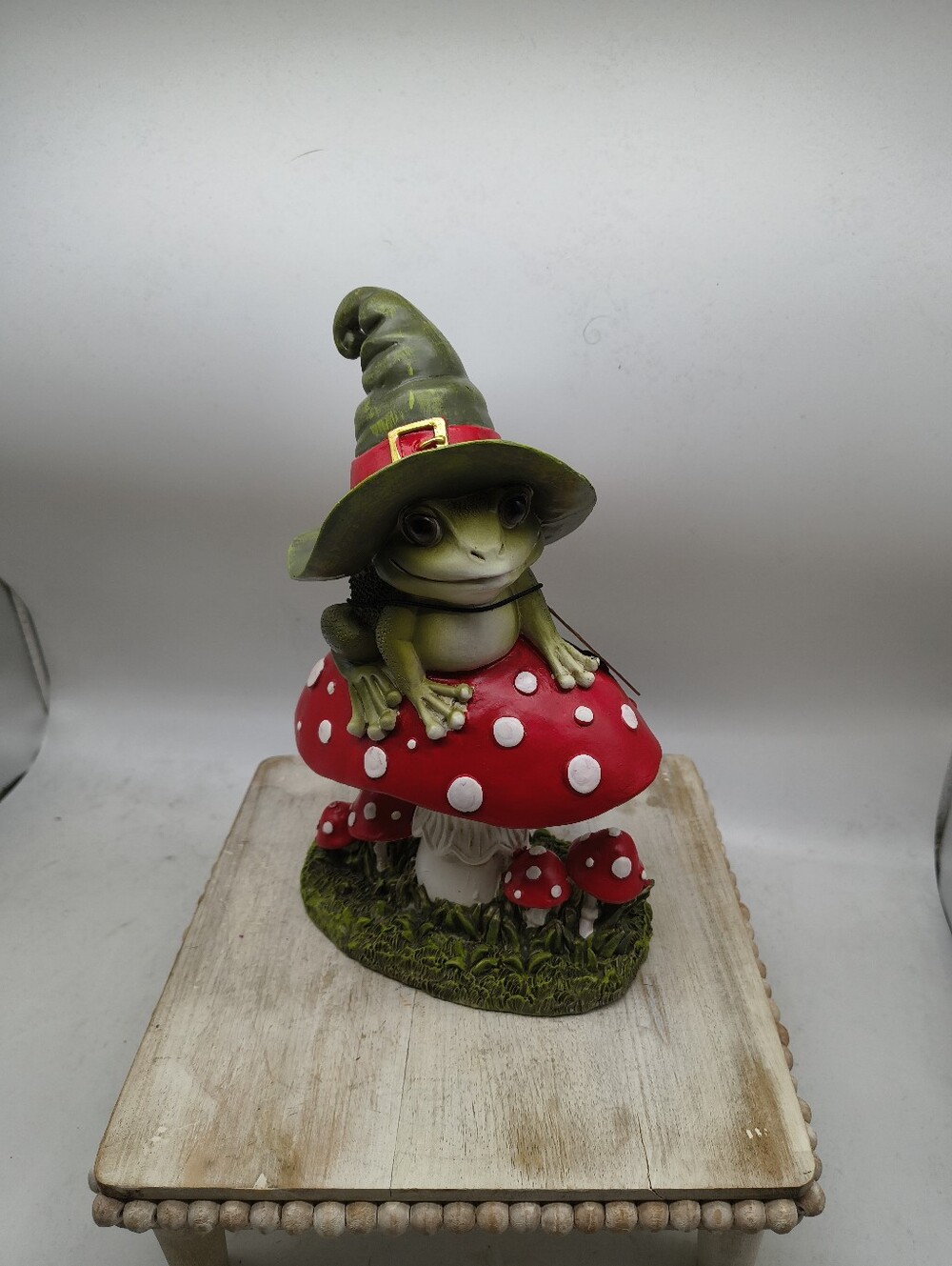 Halloween Hallows Eve Frog W/Witch Hat On Mushrooms